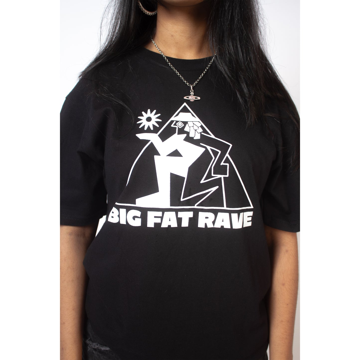 BLACK LOGO T
