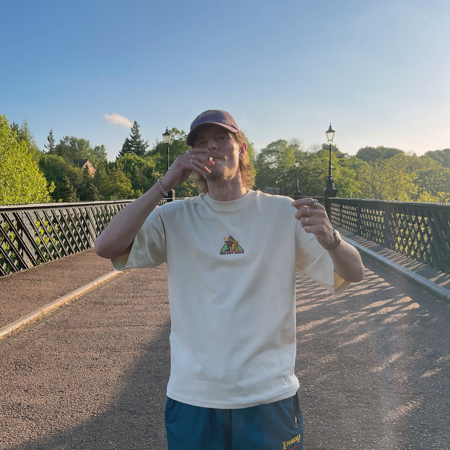 Original Logo T – Sand