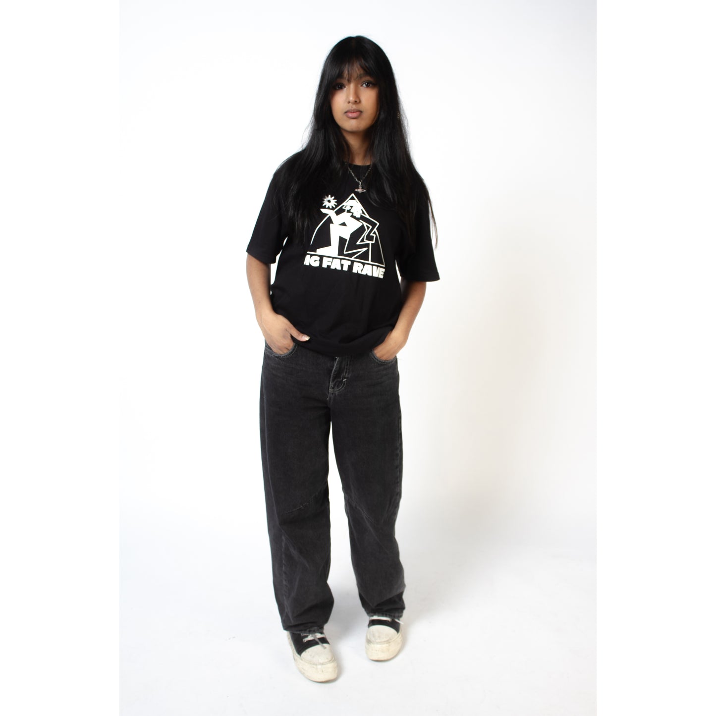 BLACK LOGO T